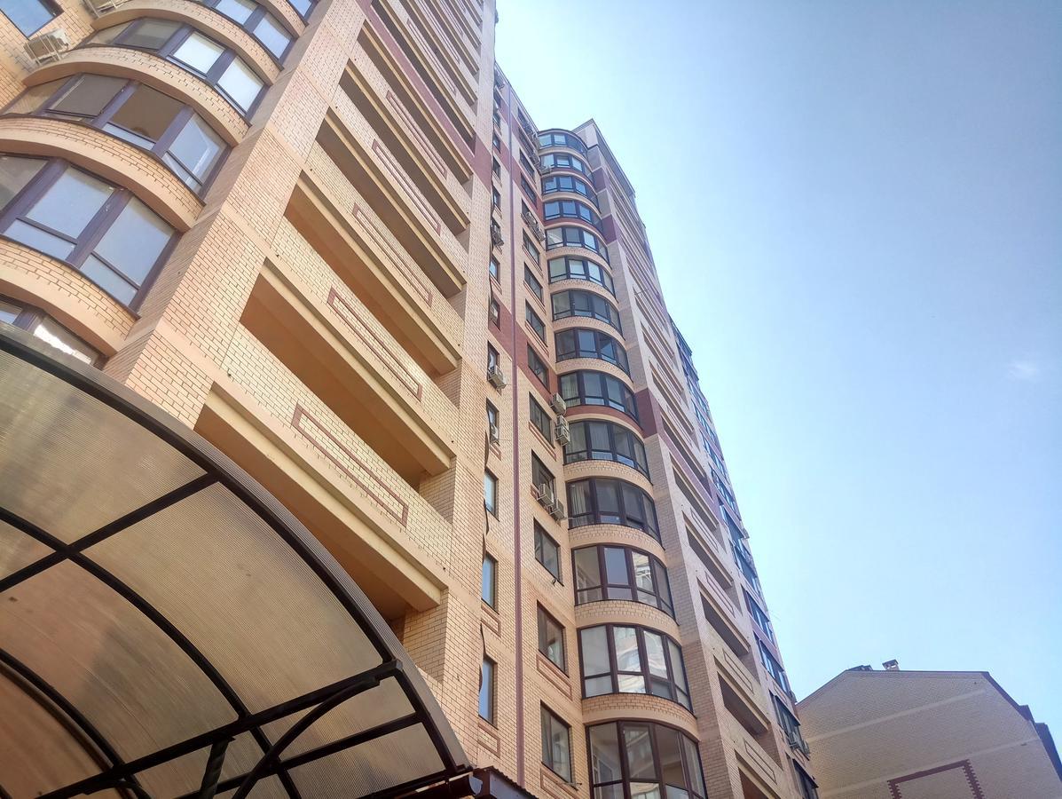 Sky Apartment Odessa Extérieur photo